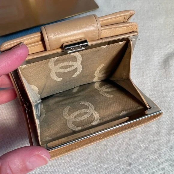 *SOLD* CHANEL CAMBON KISSLOCK WALLET WITH COA - Picture 13 of 13